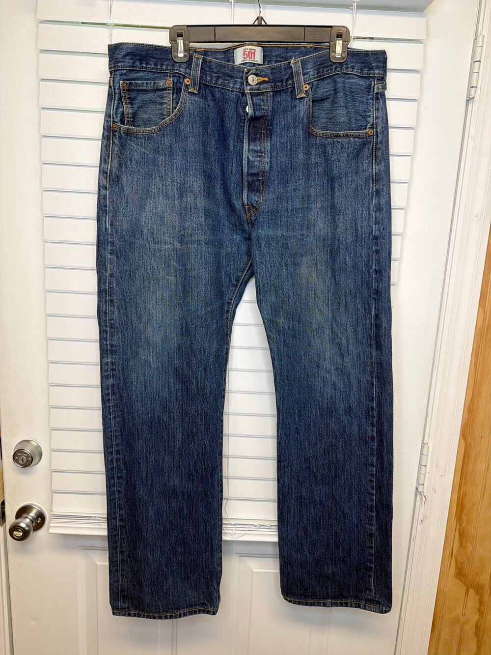 Levi's 501 Men's Original Straight Jeans Blue Button Fly 38x32 Circa 2010